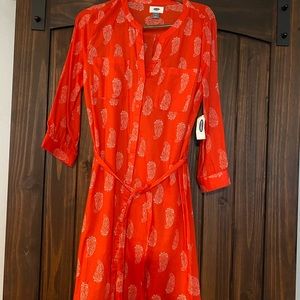Coral and white pattern dress old navy Sz M